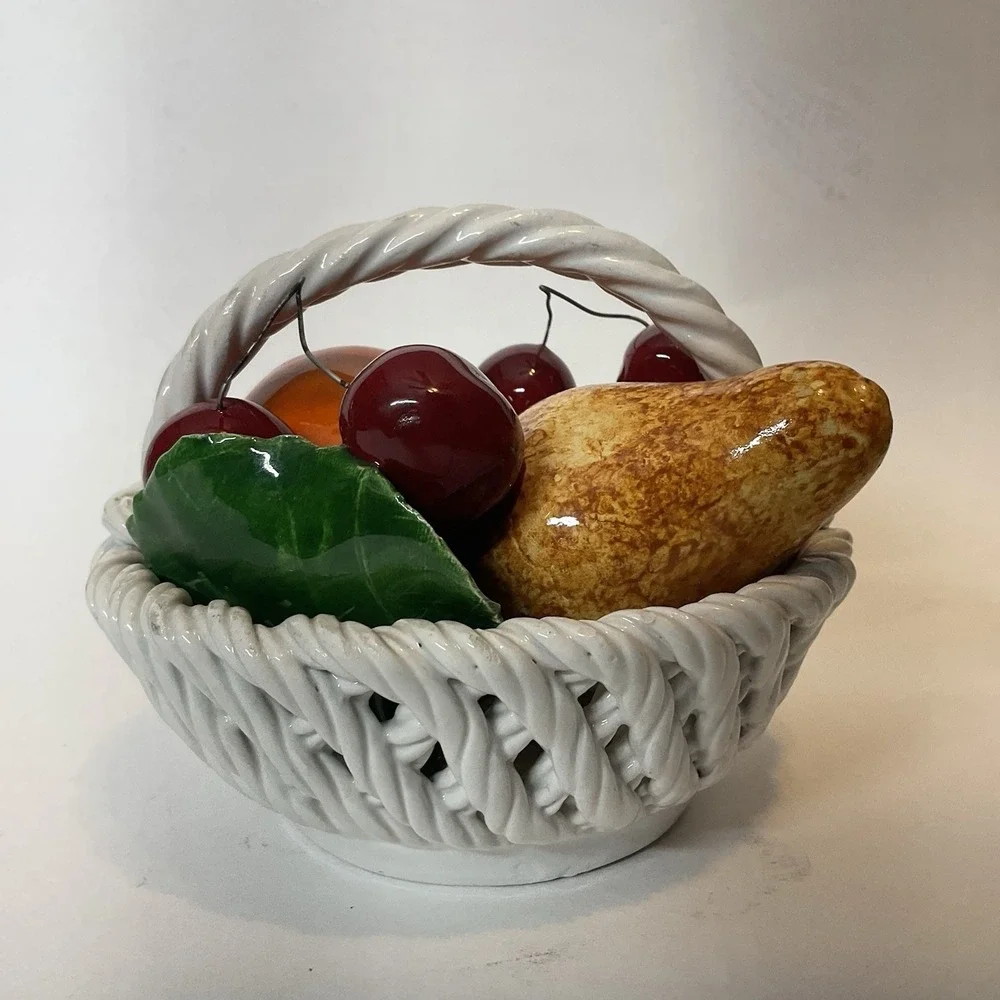 Vintage Bassano Capodimonte Style Italian Italy Ceramic Fruit Basket Figurine‎